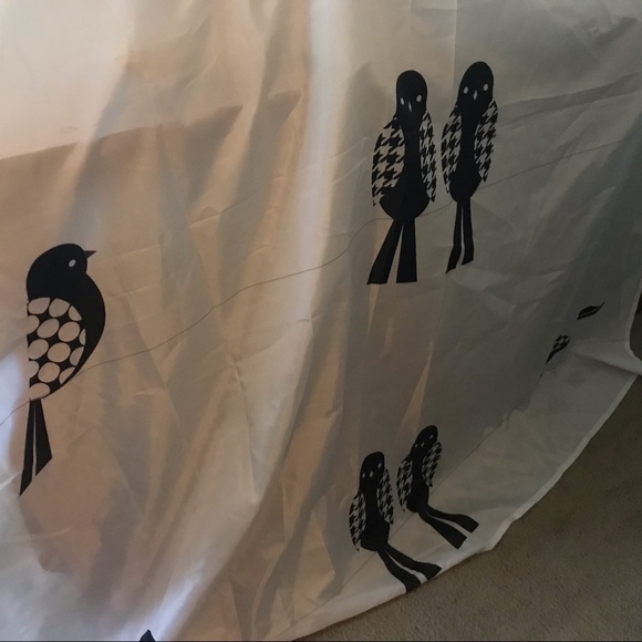 White and blk bird shower curtian - Picture 3 of 5